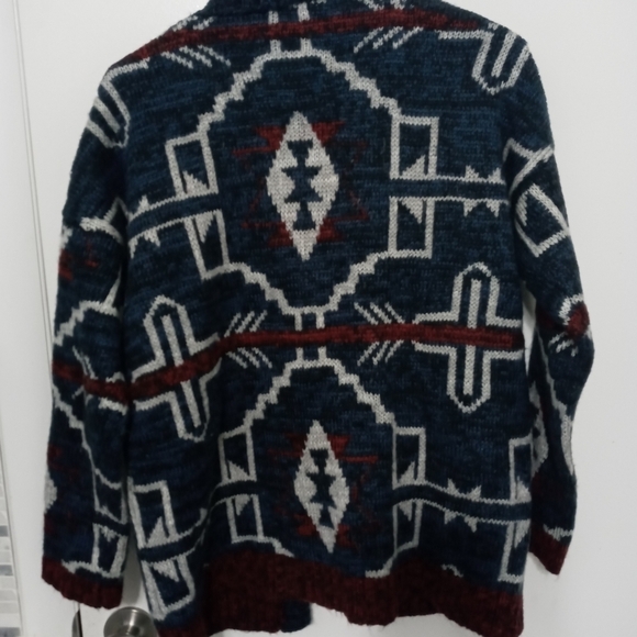 Forever 21  Long Sleeve Cozy Chunky knit Southwestern print cardigan  sweater - Picture 11 of 13